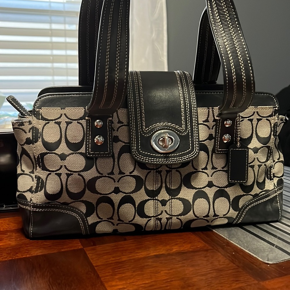 Coach Hampton Signature Zip Satchel